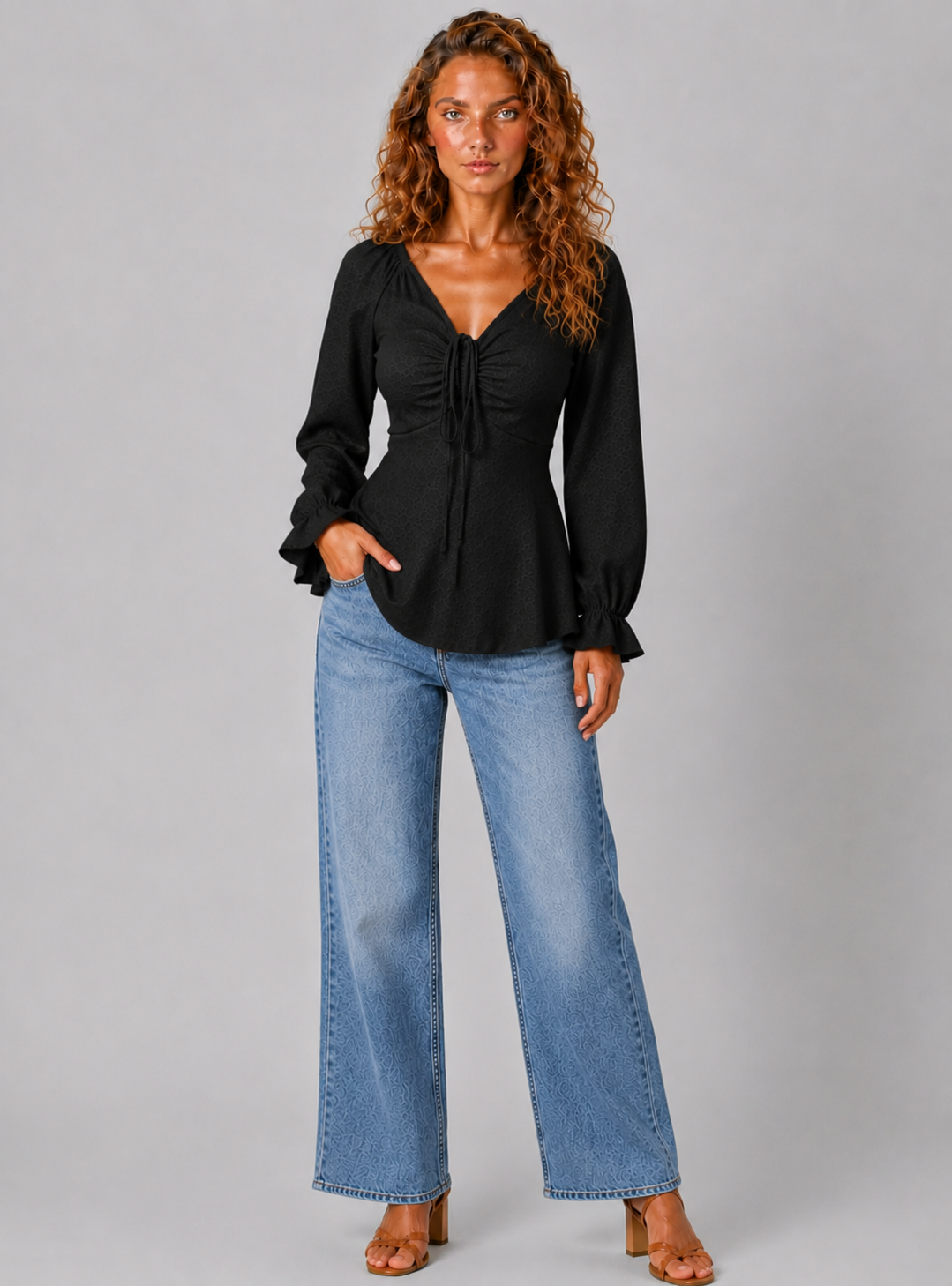 Lunoria | V-Hals Blouse met Trekkoordsluiting