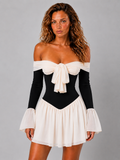 Lunoria | Off-Shoulder Mini Jurk met Statement Strik en Geplooide Rok