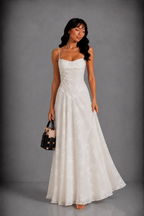 Lunoria | Elegante Maxi Jurk met Open Rug en Geborduurde Details