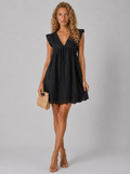 Lunoria | Midi Jurk met Eyelet Details en V-Hals