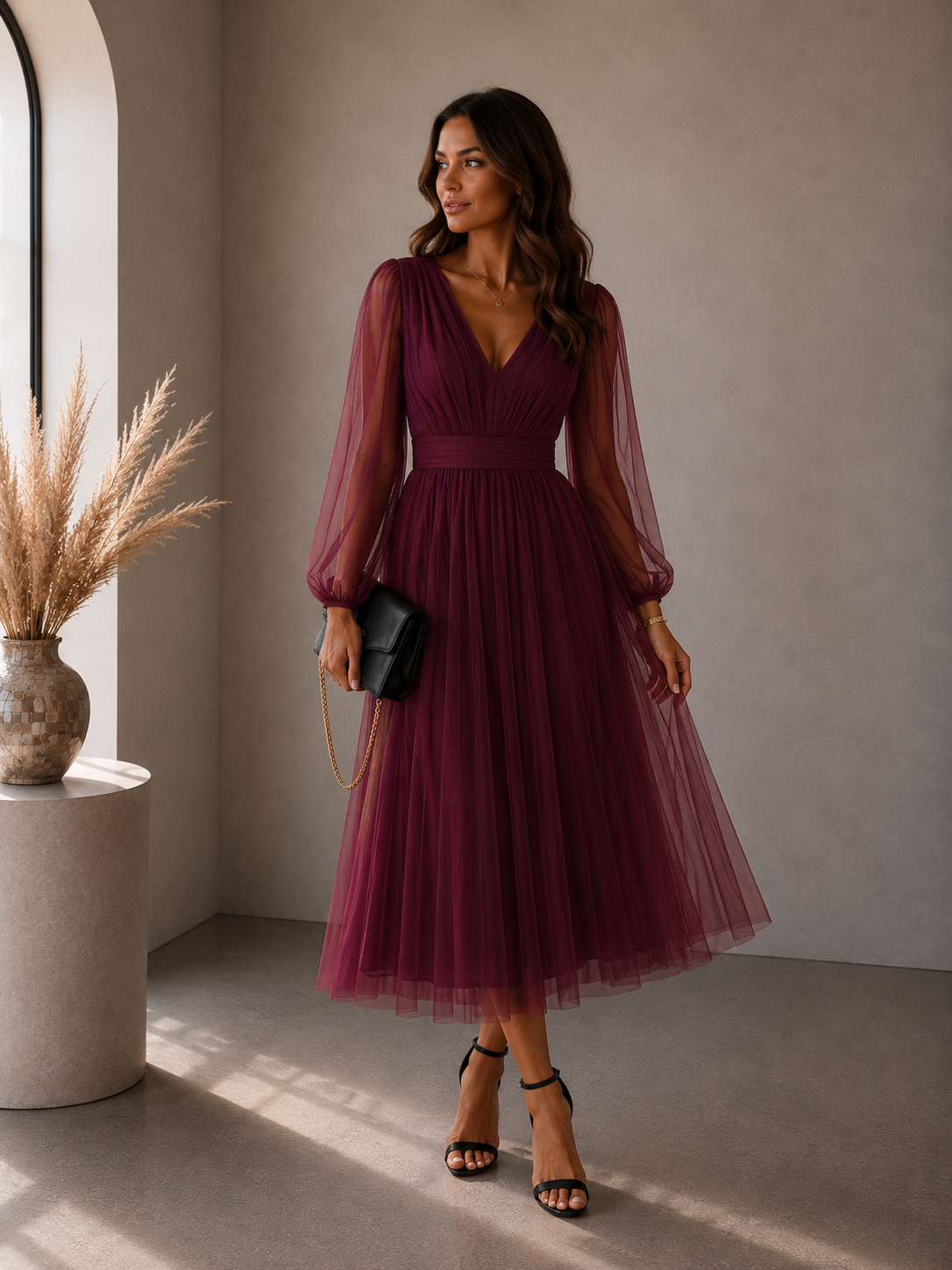 Lunoria | Elegante Tule Midi Jurk met Transparante Mouwen