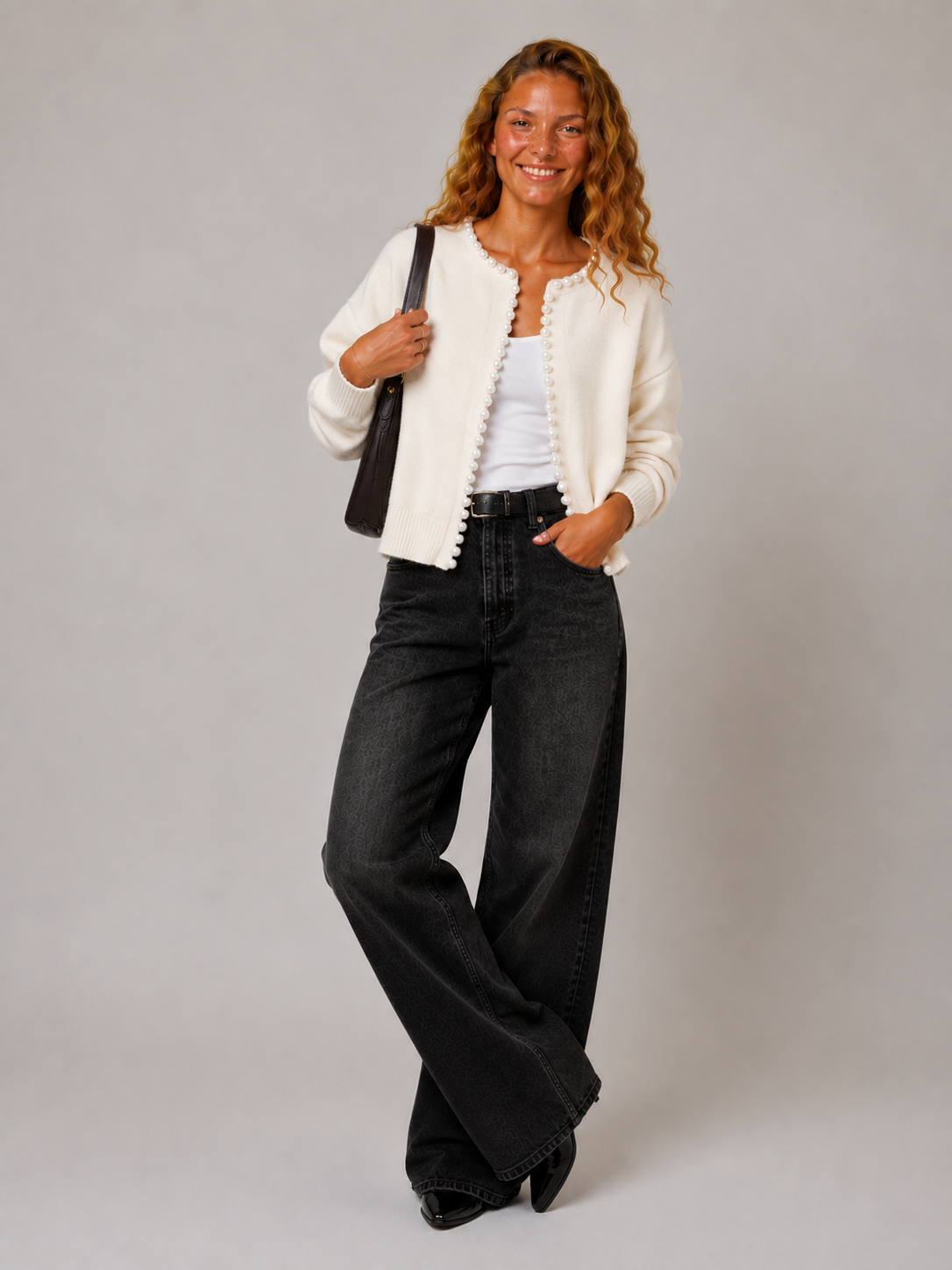 Lunoria | Cardigan met Pareldetails en Tijdloze Elegantie