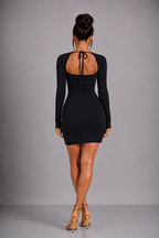 Lunoria | Little Black Dress met Vierkante Halslijn en Lange Mouwen