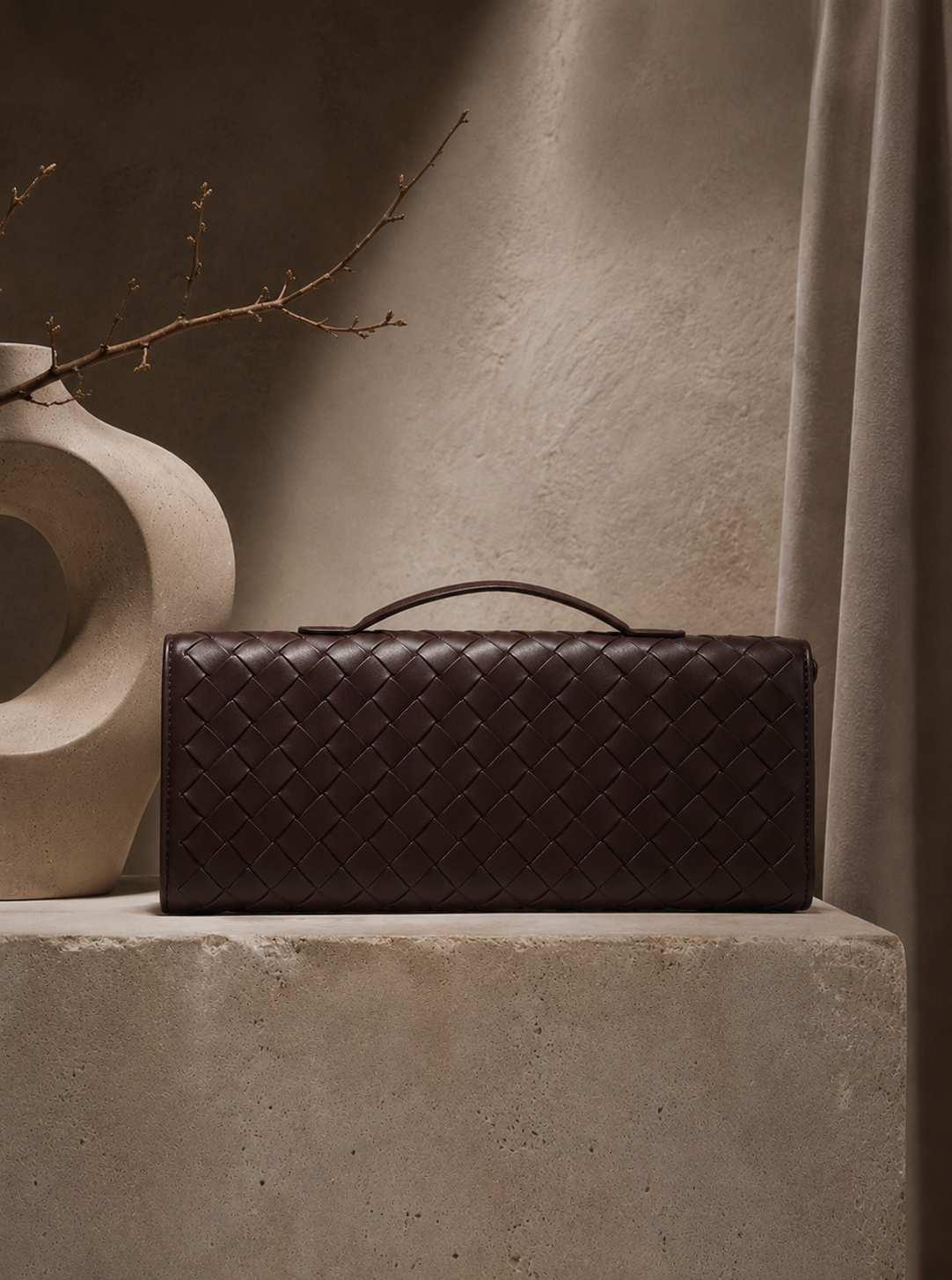 Lunoria | Gevlochten Tas met Luxe Gevlochten Design en Gouden Details