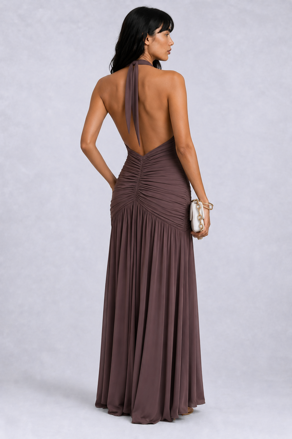 Lunoria | Elegante Halterneck Midi Jurk met Hoge Split