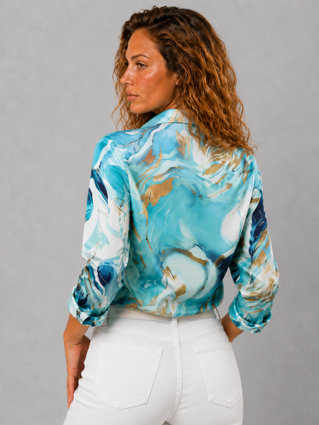 Lunoria | Elegante Blouse met Abstracte Print en Lange Mouwen