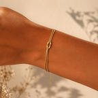 Lunoria | Minimalistische Liefdesknoop Armband