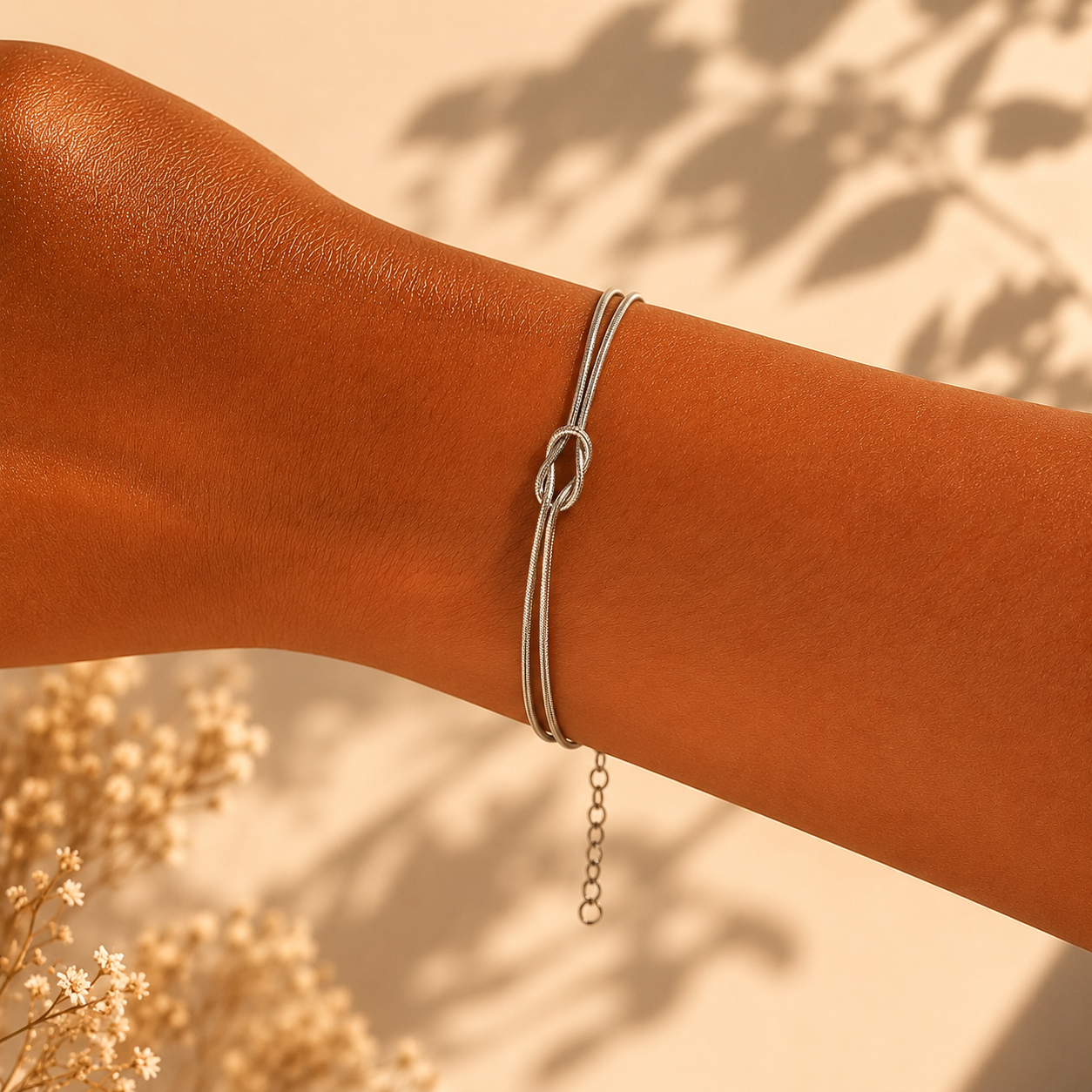 Lunoria | Minimalistische Liefdesknoop Armband