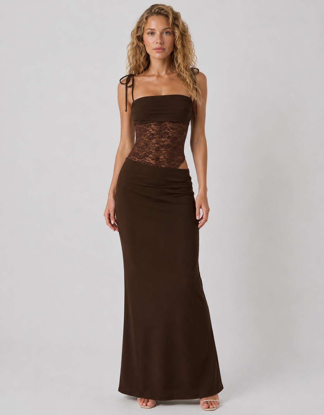 Lunoria | Luxe Maxi Jurk met Kant en Bandeau Halslijn
