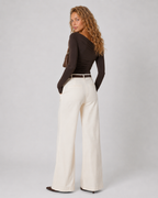 Lunoria | Off-Shoulder Top met Gedrapeerde Pasvorm