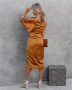 Lunoria | One-Shoulder Jurk met Plooien en Luxe Uitstraling