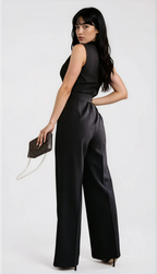 Lunoria | Stijlvolle Mouwloze Jumpsuit met Elegante Pasvorm voor Dames