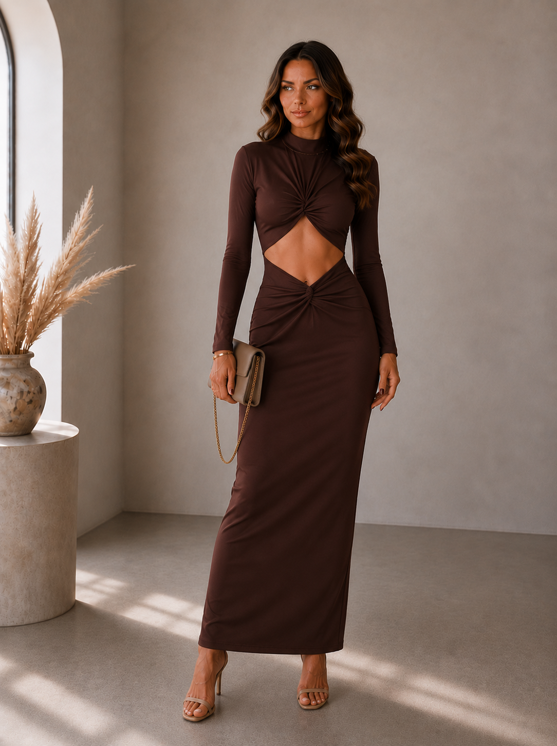 Lunoria | Elegante Cut-Out Maxi Jurk met Gedrapeerde Taille