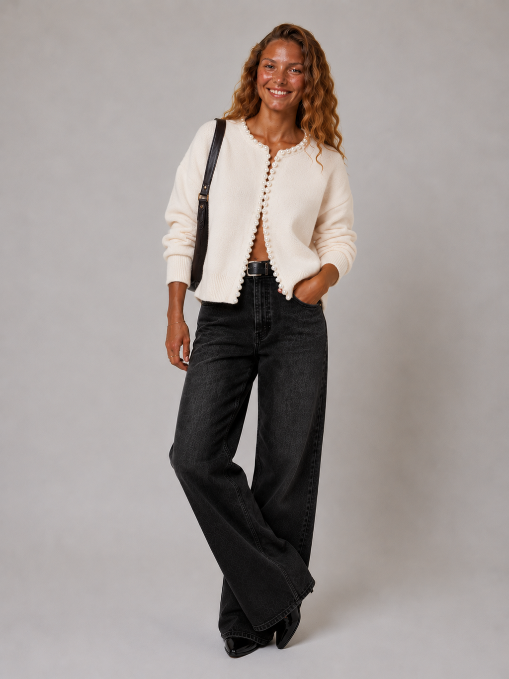 Lunoria | Cardigan met Pareldetails en Tijdloze Elegantie