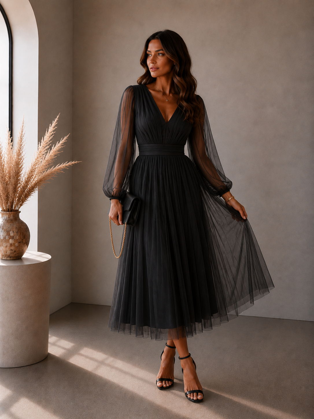 Lunoria | Elegante Tule Midi Jurk met Transparante Mouwen