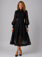 Lunoria | Kanten Midi Jurk met Romantische Details en Elegante Pasvorm
